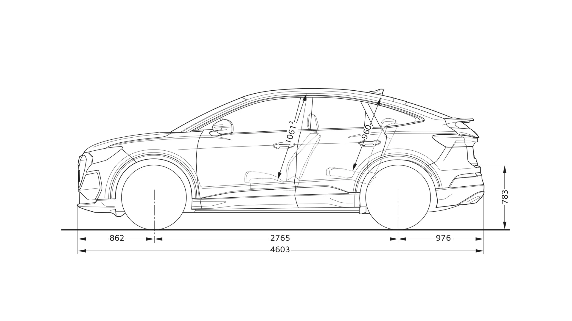 Audi Q4 e-tron Sportback mittakuva.