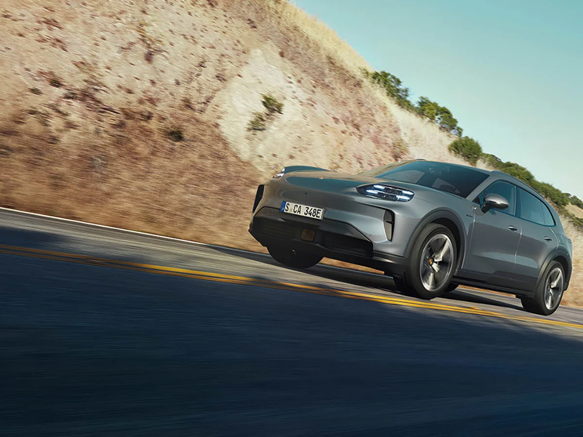 Nyt myynnissä! Täyssähköinen Porsche Cayenne