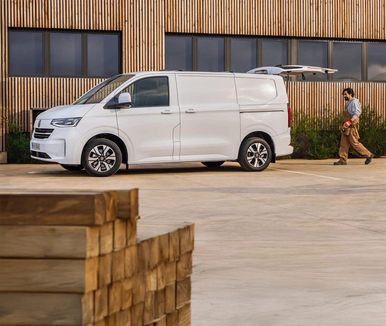 Transporter 4MOTION Neliveto etuvedon hinnalla.