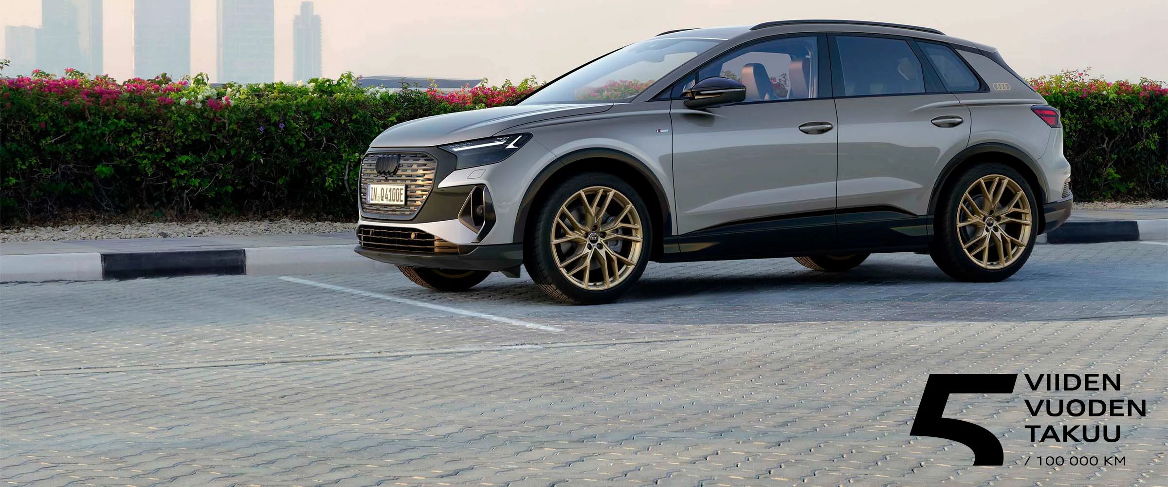 Audi Q4 e-tron 45 quattro Erä nopean toimituksen malleja esim. 540 €/kk  