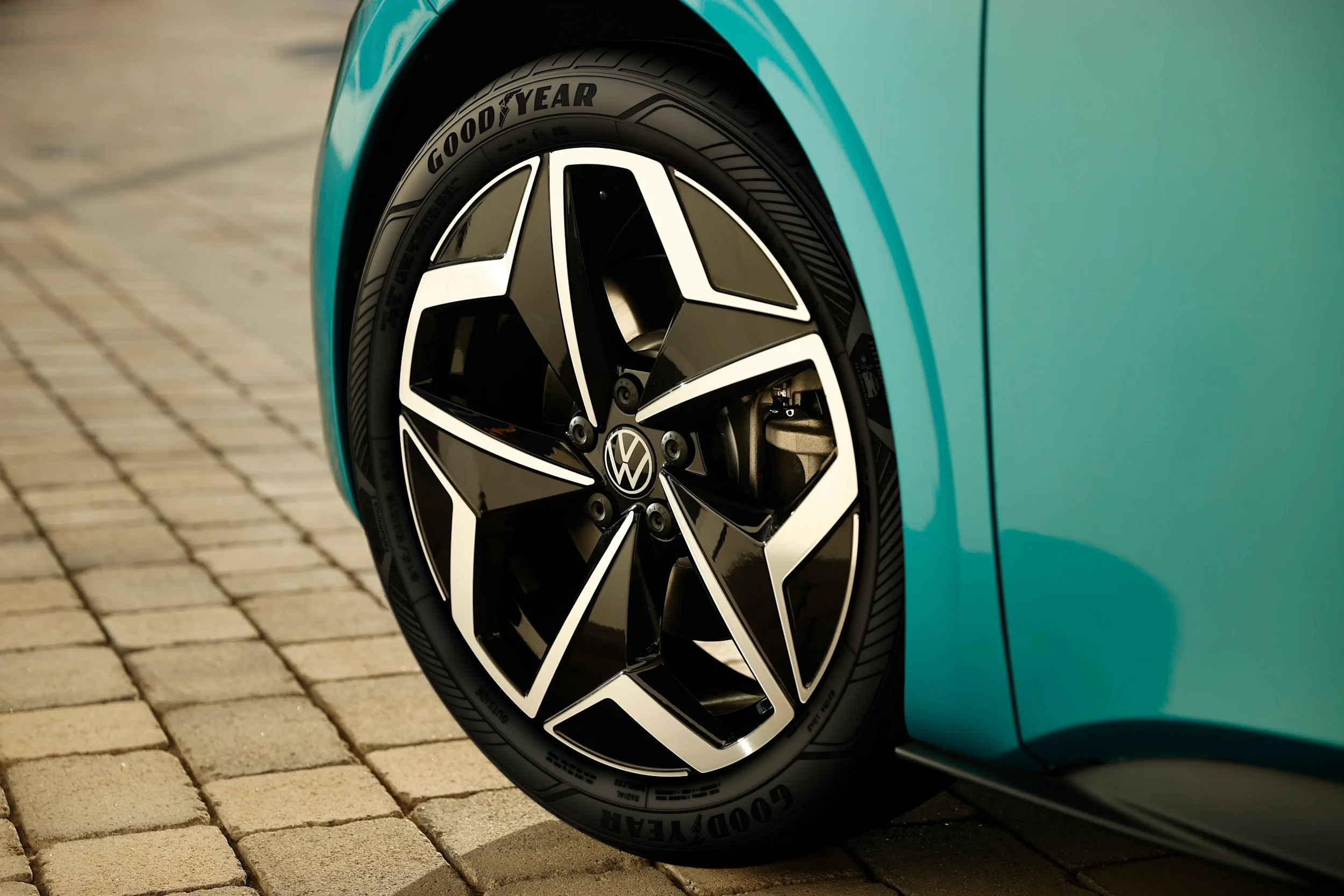 goodyear-efficientgrip-performance-2-kesarenkaat
