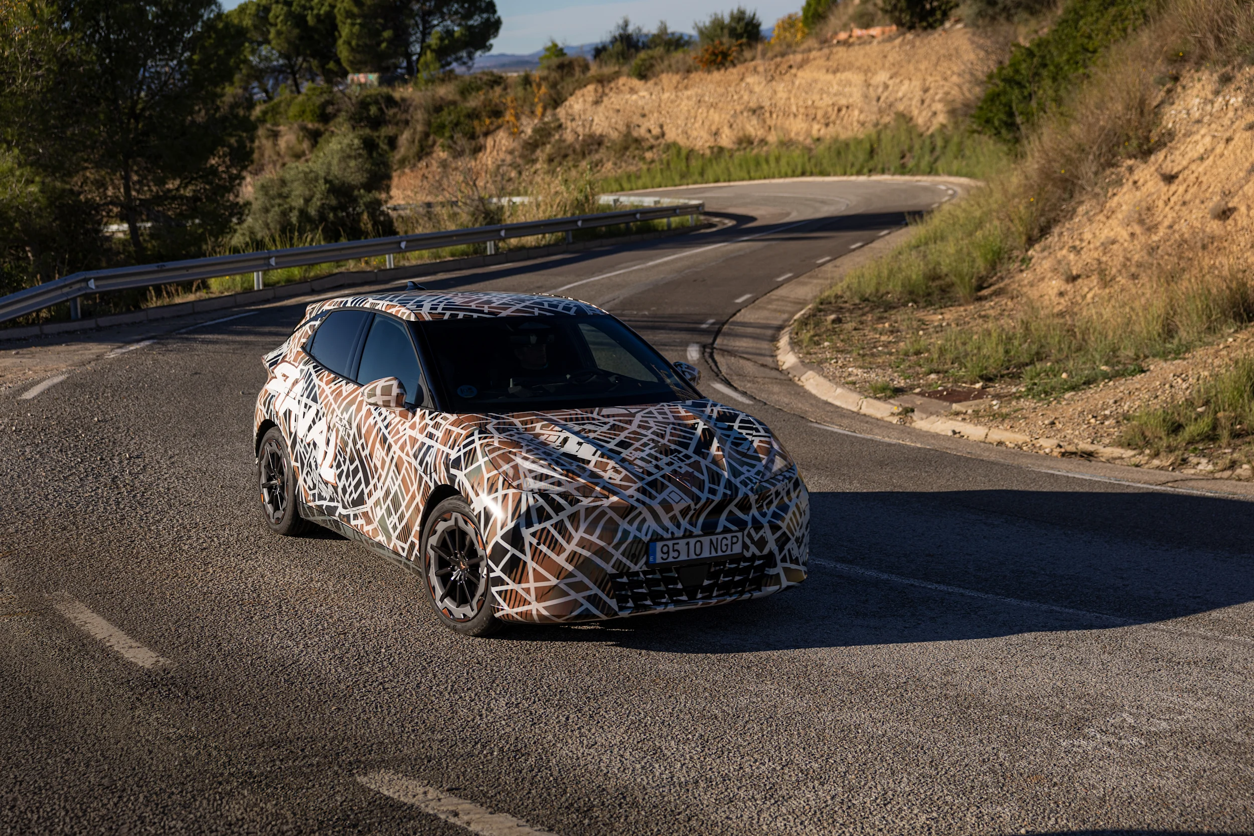 12 CUPRA-reveals-the-true-character-of-its-upcoming-electric-compact-urban-car-the-CUPRA-Raval-in-an-exclusive-pre-series-test-drive HQ