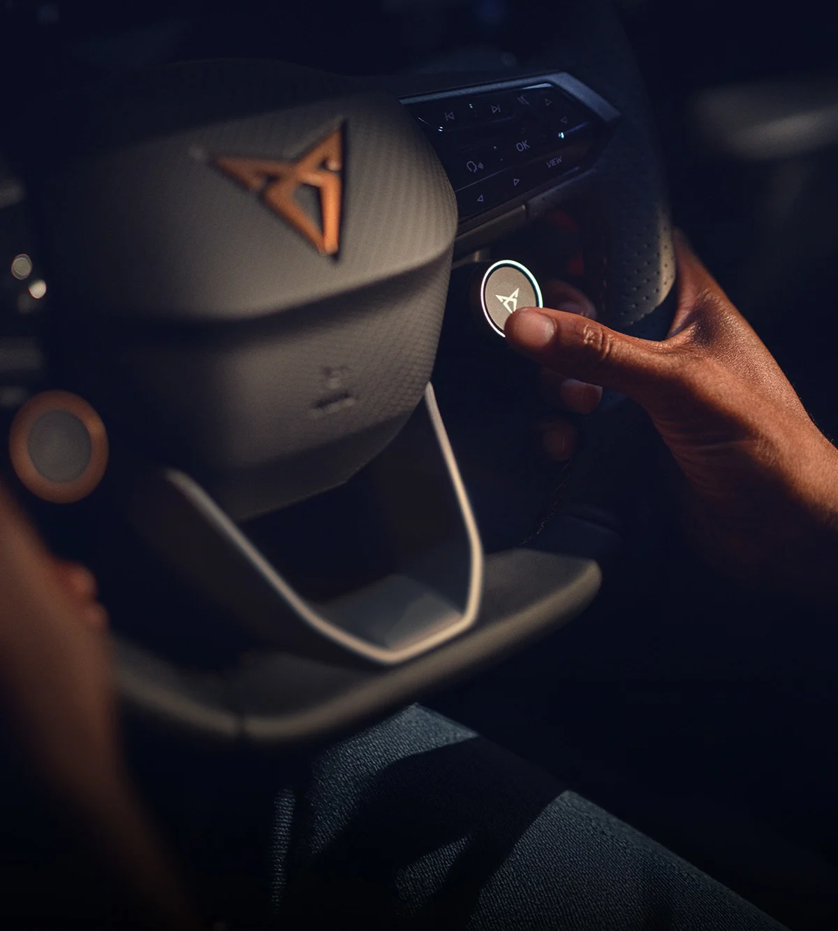 CUPRA TURN ON 50 000 km lisää takuuta ja jopa 7600 € etua 