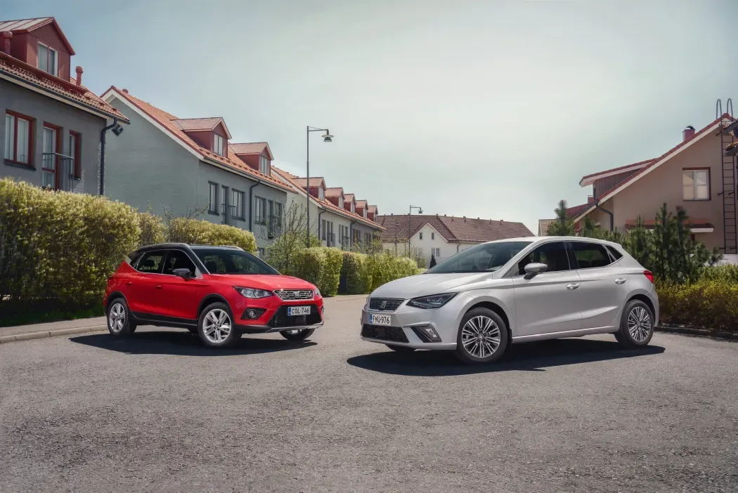 Punainen ja valkoinen SEAT