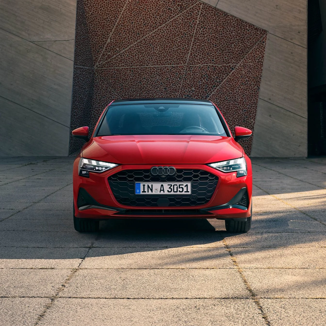 Uusi Audi A3 Sedan edestä