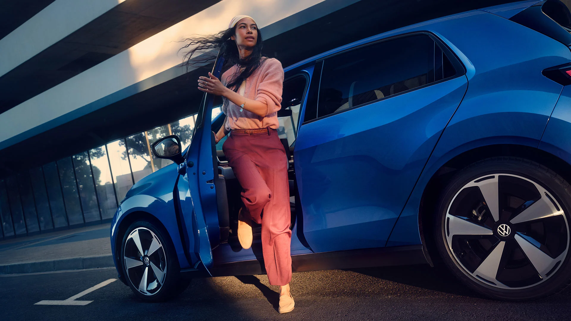 IDP0051 id-polo model-exit-drivers-door