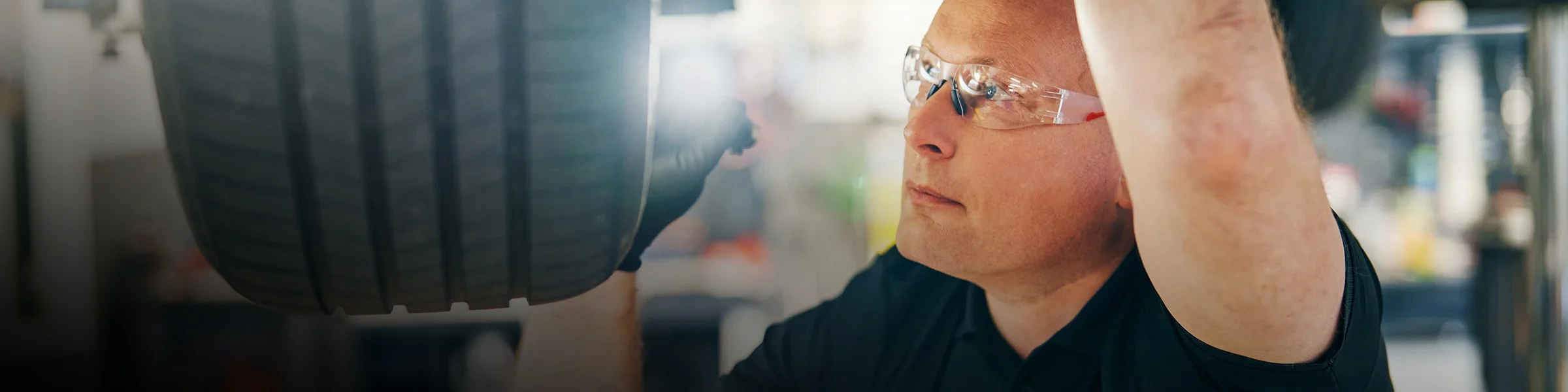 Vauriokorjaamo  Varaa maksuton auton vahinkotarkastus 