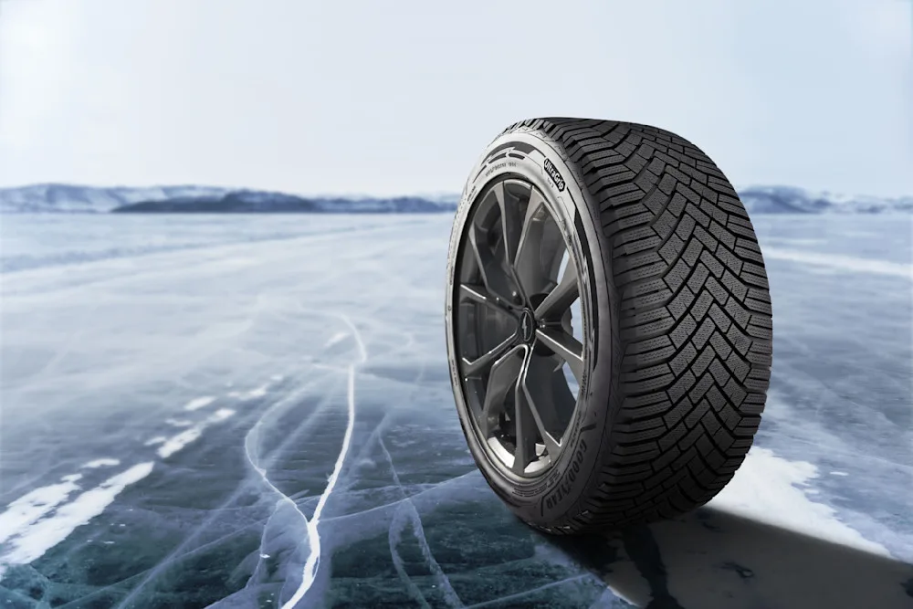 goodyear ultragrip ice 3 kitkarengas jäällä