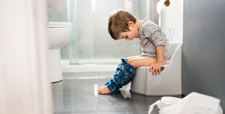 Jabón profundamente emprender A qué edad aprenden a ir al baño los niños? - Familia Hogar