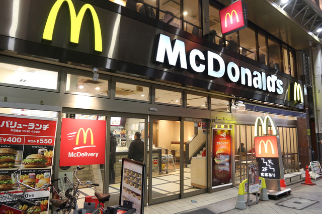唐澤俊輔さん マクドナルド店舗