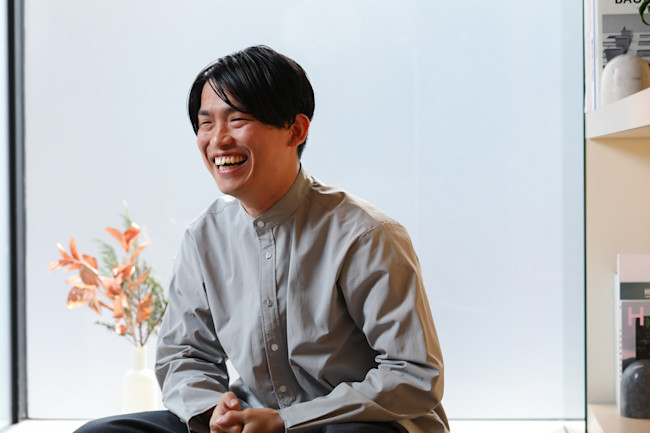 【開発秘話】目の前の一人のためにバッグを作る。「objcts.io」デザイナー・角森智至の見ている景色_角森智至_03