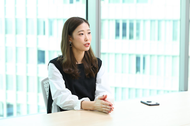 【DMM・28歳】自分を偽った“嘘の面接”が教えてくれたこと_古賀美聡_06