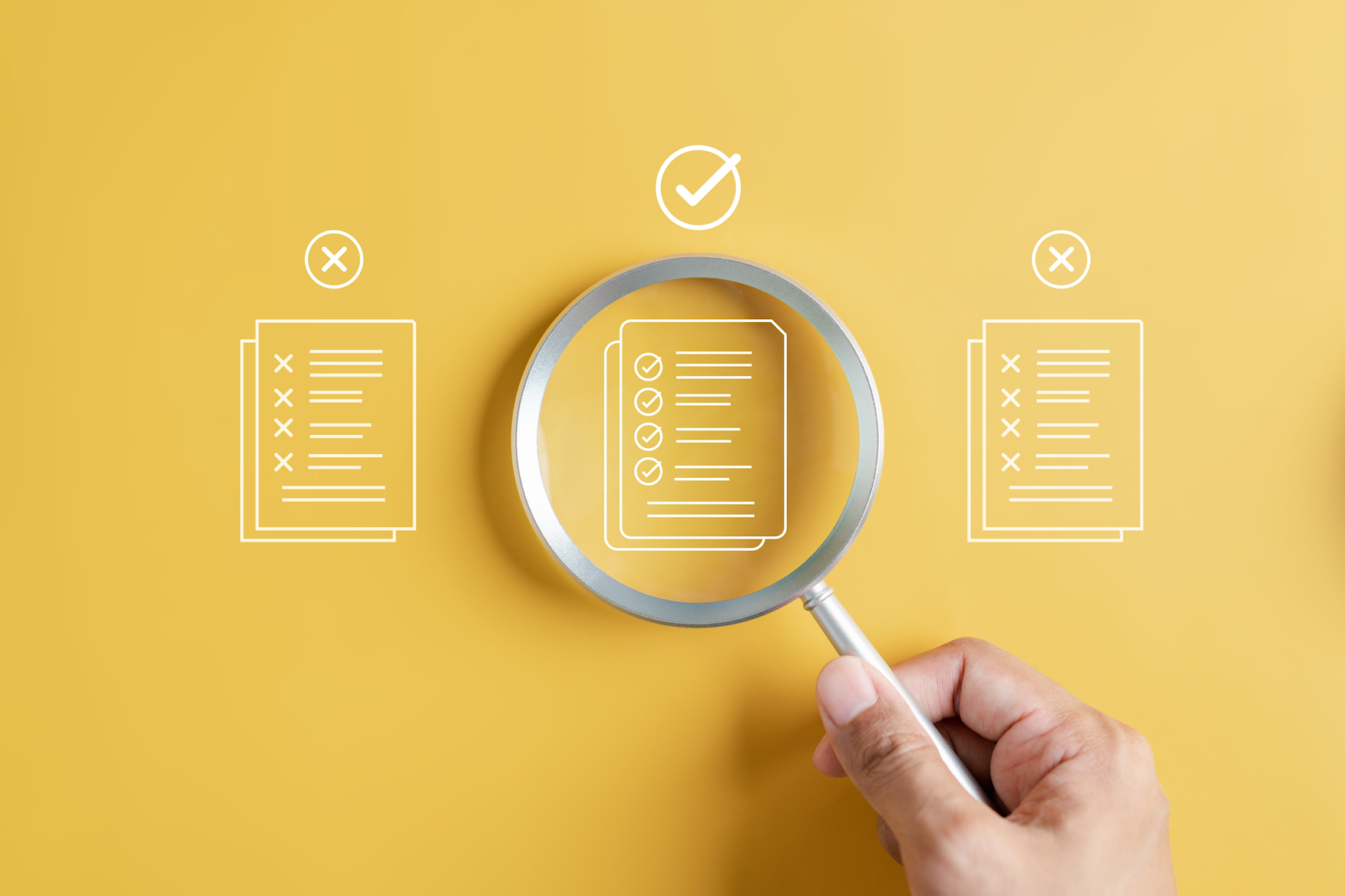 Una gobernanza eficaz de la IA abarca la calidad de los datos, la explicabilidad de los modelos, la seguridad y las consideraciones éticas, todo ello alineado con las estrategias modernas de gestión de datos que promueven el linaje, la transparencia y el cumplimiento normativo.