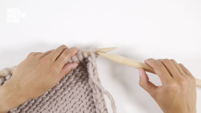 How-to-knit-slip-one-purlwise-step-1