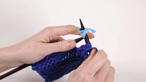 How to Use Yarn Markers When Knitting - Step 5