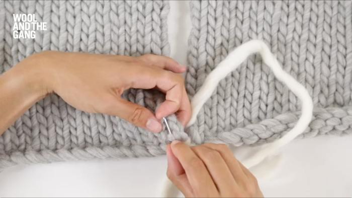 How to Knit A Vertical Invisible Seam - Step 11
