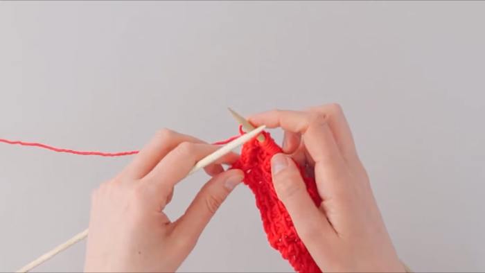 how to- knit mosaic slip stitch - step 6