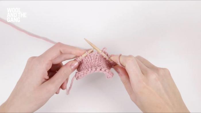 How To Knit: Buttonhole - Step 2
