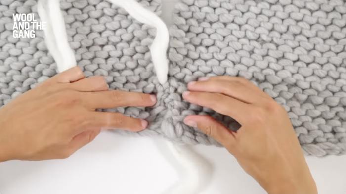 How to Knit A Vertical Invisible Seam - Step 6