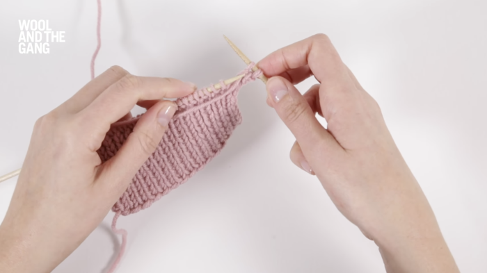 How-to-knit-cast-off-in-1-x-1-rib-step-1