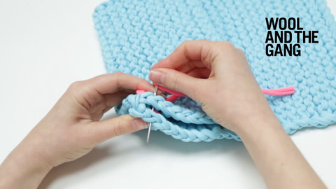 How to seam knitting with straight stitch - step 6