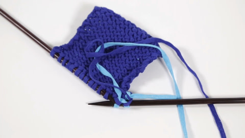 How To: Join A New Colour In Knitting - Step 3