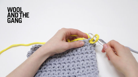 How-to-change-colour-in-crochet-step-2