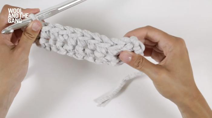 How-to-crochet-single-crochet-step-10