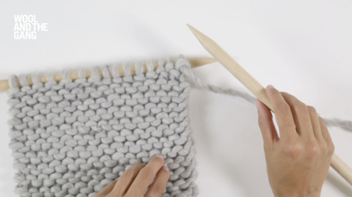 How-to-knit-garter-stitch-step-1