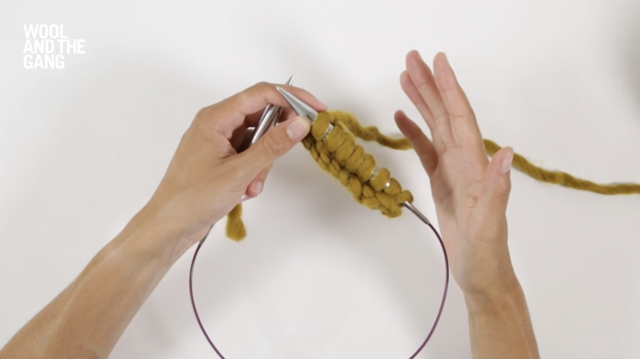 How to Knit: Knitting flat with circular needles 