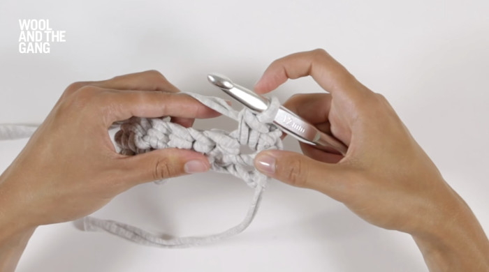 How-to-crochet-single-crochet-step-9