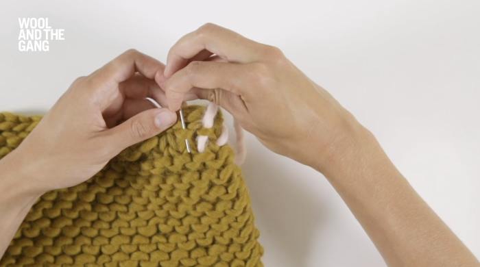 How-to-knit-weave-in-your-ends-garter-stitch-step-3