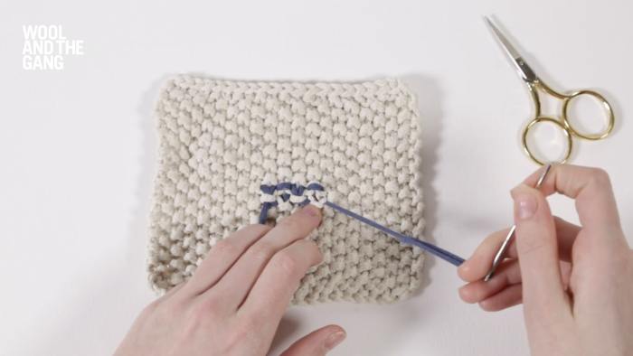 How To Weave In The Ends With Moss Stitch - Step 7