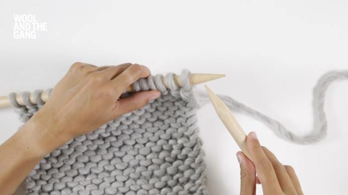 How To: Knit A Knit Stitch - Step 1