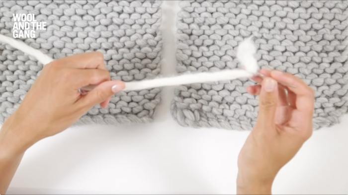 How to Knit A Vertical Invisible Seam - Step 1