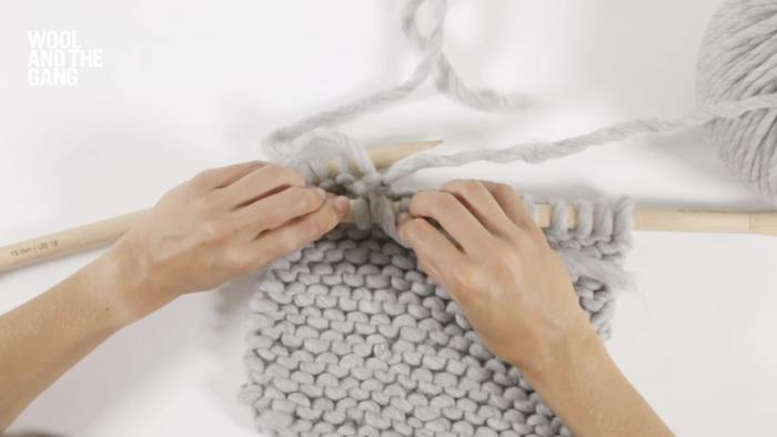 How To Join A New Ball In Knitting - Step 2