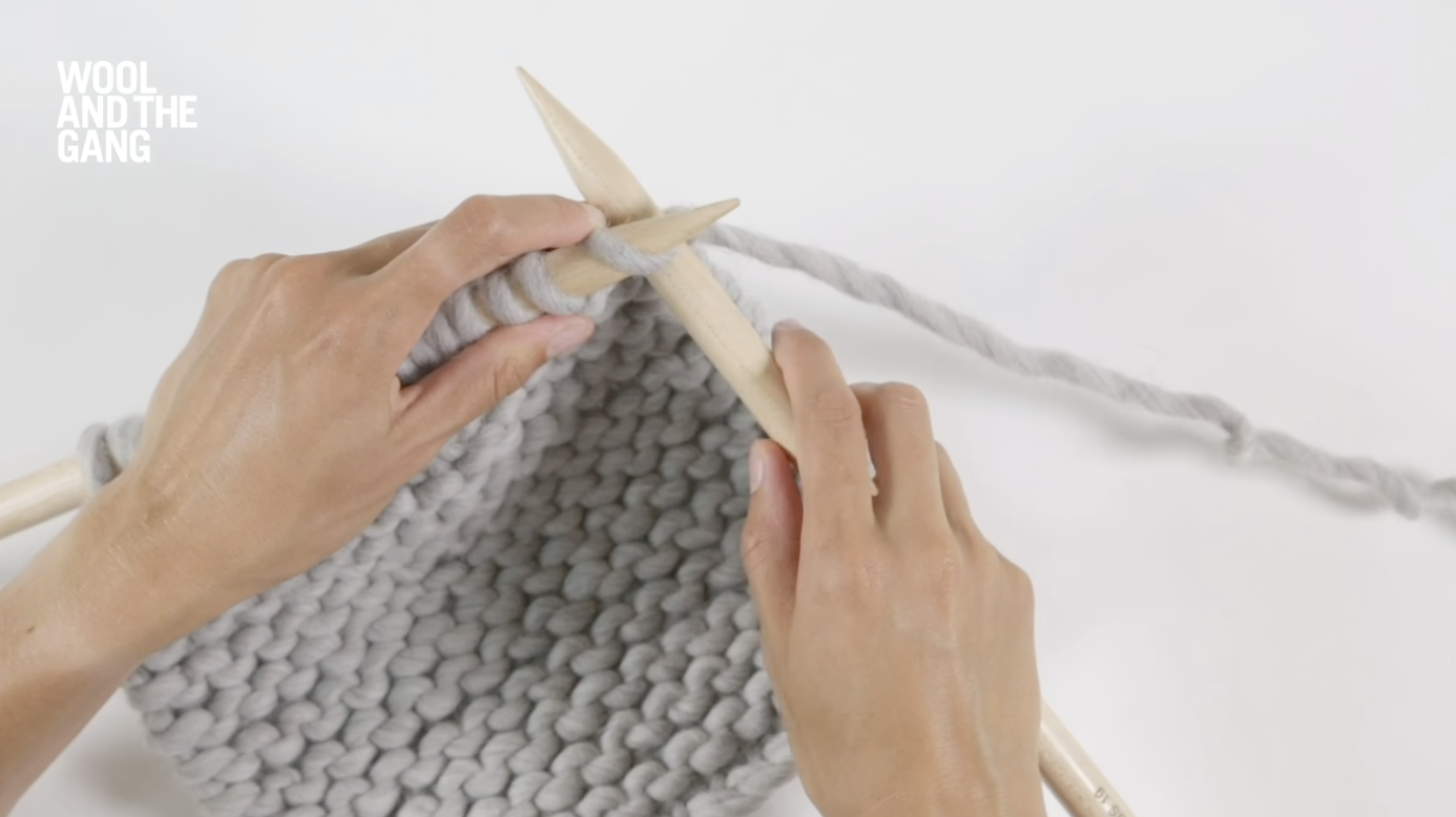 How-to-knit-garter-stitch-step-2