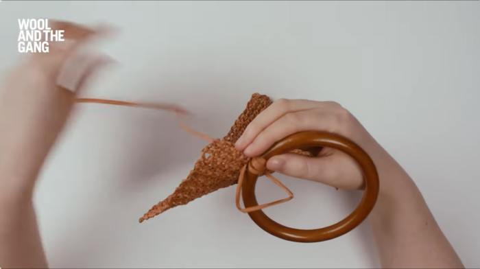 How to crochet whip stitch for handles - step 1