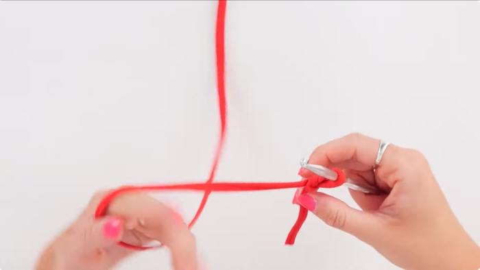 How to crochet i-cord - step 1