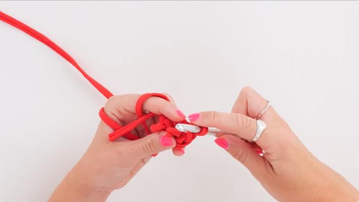 How to crochet i-cord - step 6