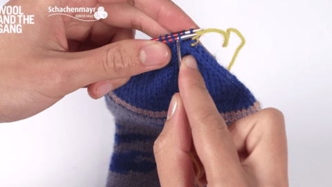 How to Join The Toe Of A Sock Using Kitchener Stitch - Step 3