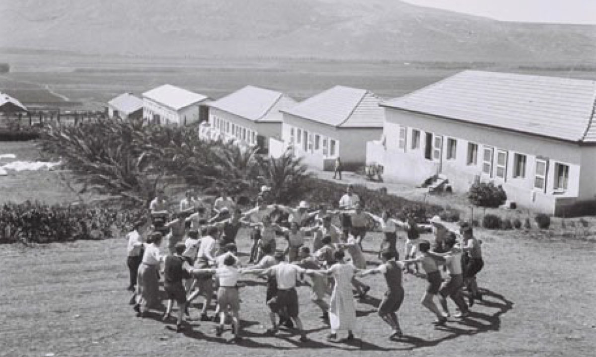 Cooperative Kibbutz-1