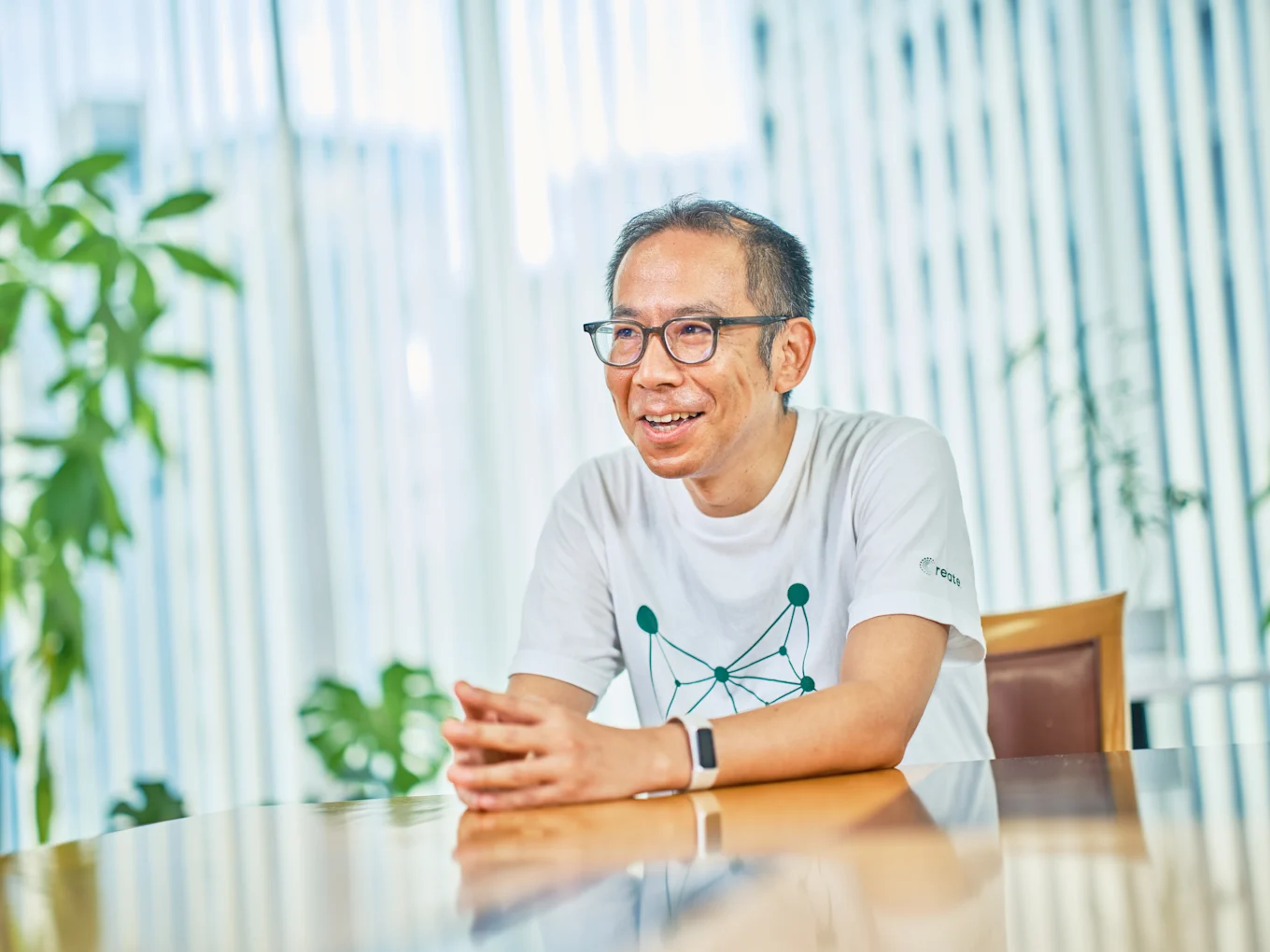 サンドイッチ構造について語る服部さん