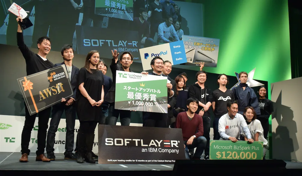 TechCrunch Tokyo 2015でSmartHRが優勝した時の写真