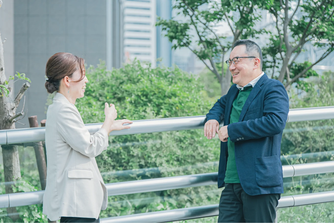 お話をする池田さん、坂田さんの様子