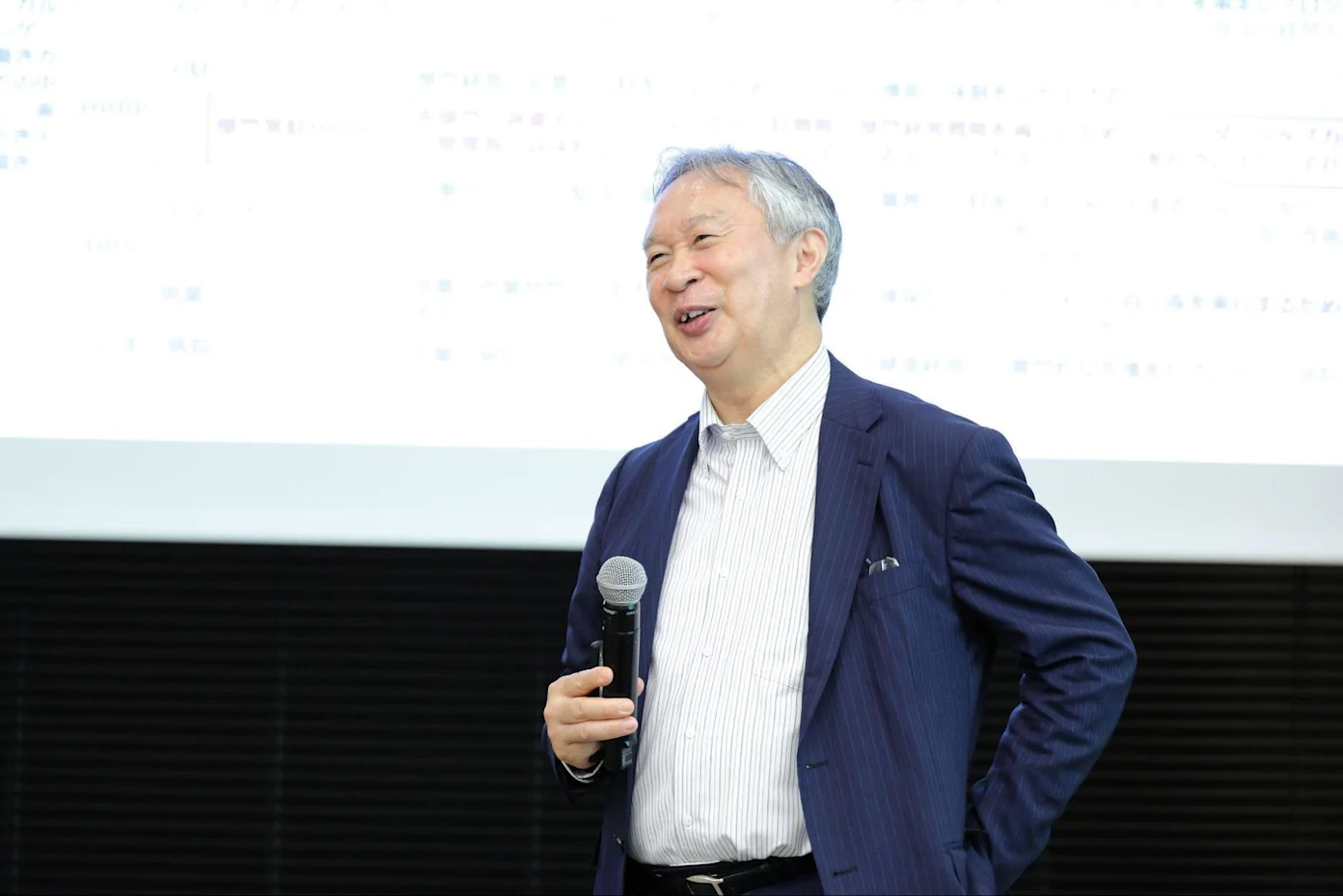解説する有沢氏