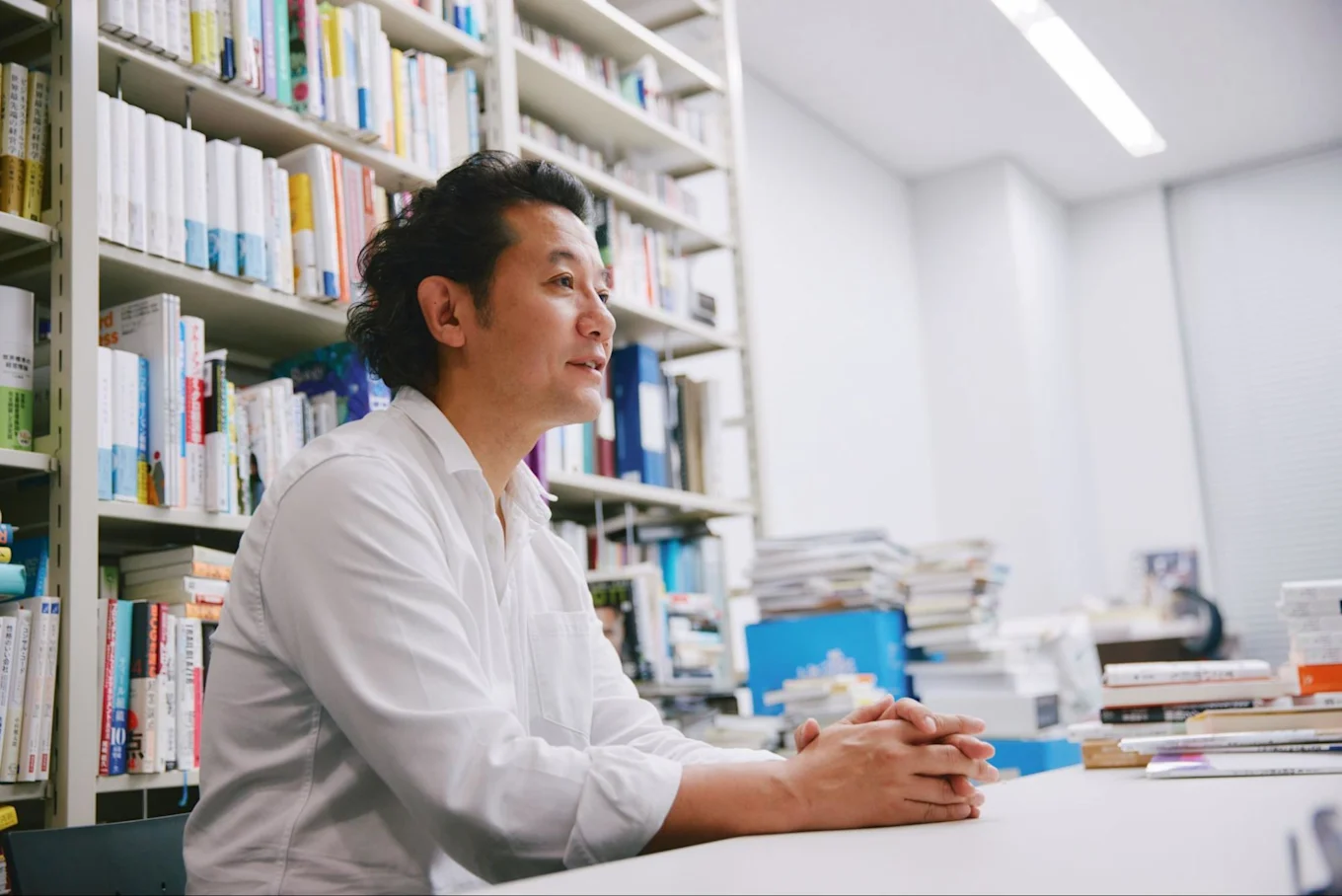 入山 章栄氏