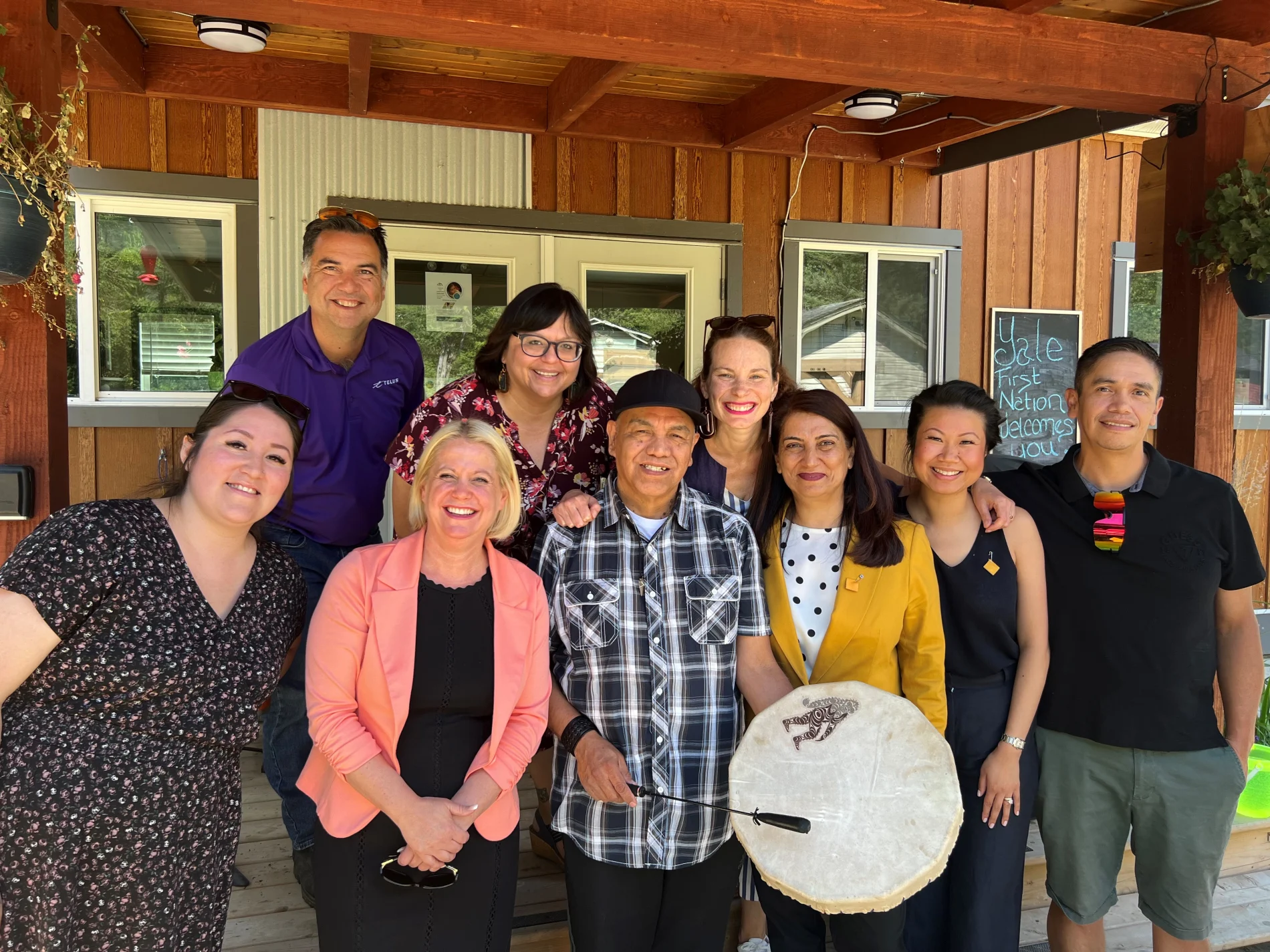 The Honourable Lisa Beare, alongside TELUS team members and community members of Yale First Nation and Chawathil First Nation.