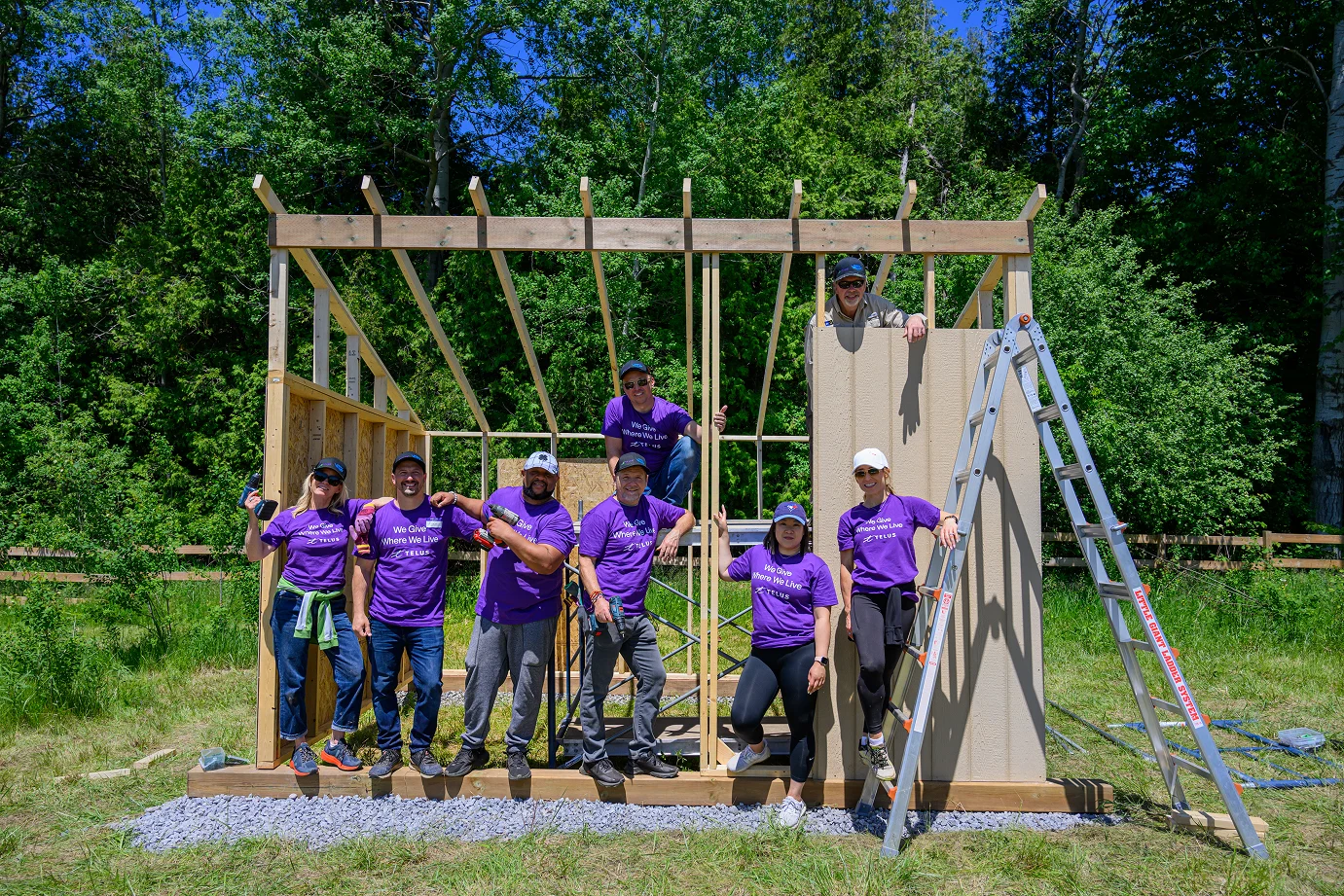 Membres du Comité d'investissement communautaire de Vancouver et de la région côtière lors d'une réunion du comité.