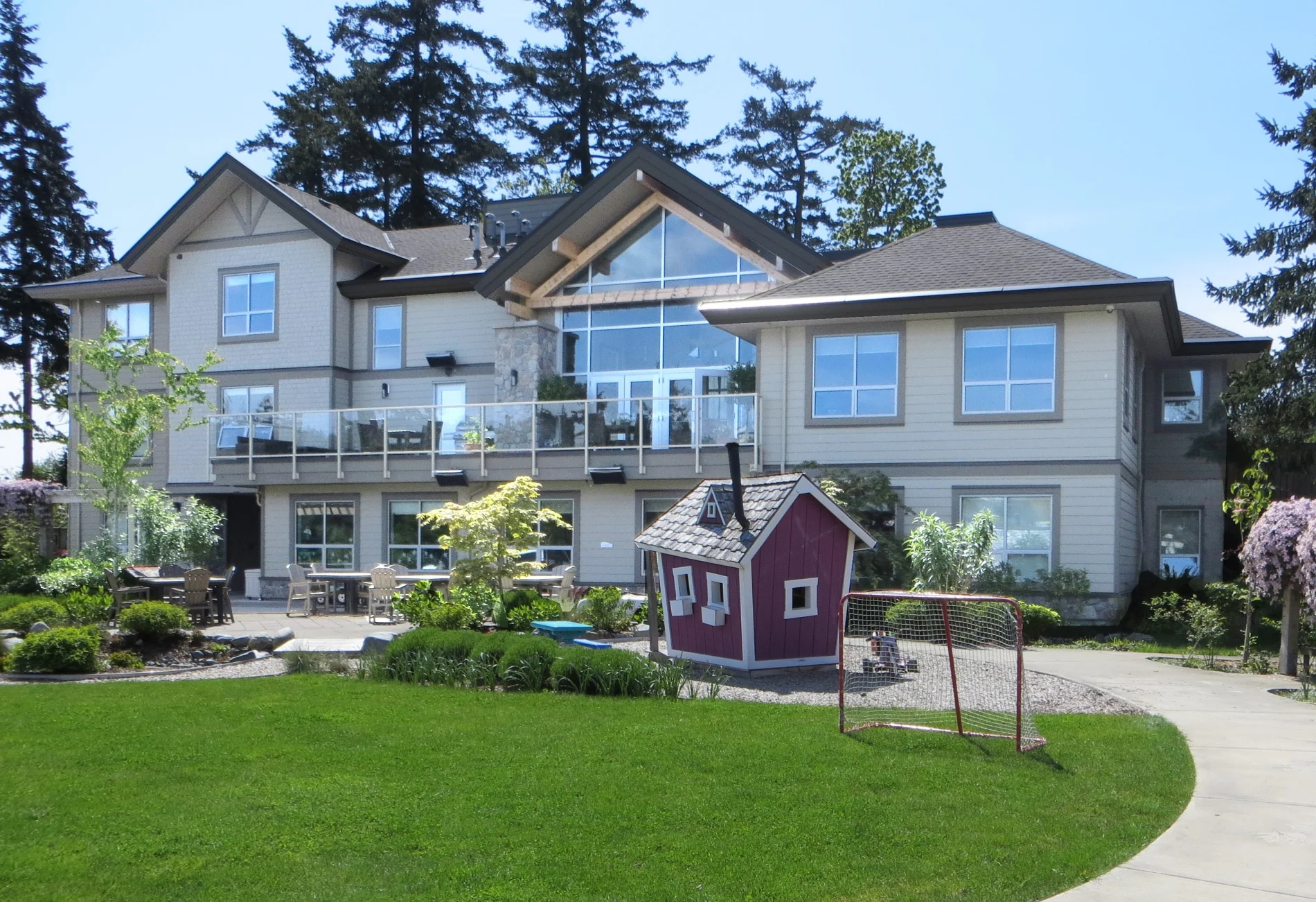 Façade du centre de services aux familles Jeneece Place.